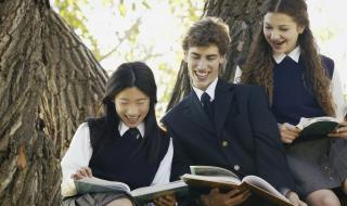 留学中介收费标准