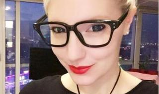 李白撒贝宁的老婆多大