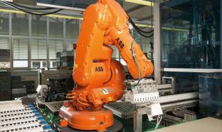 工业机器人系统运维员